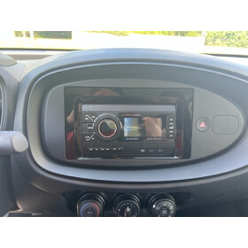 2DIN Autoradio Blaupunkt Palma 200DAB mit Radioblende + Radio- und Antennenadapter passend für Toyota Aygo X (AB7) 04/2022-2023 ohne Lenkradfernbedienung